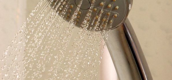 shower-653671_640