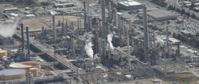 refinery-109024_960_720