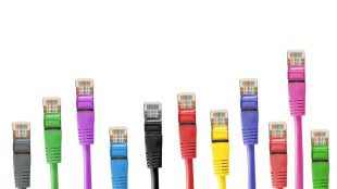 découvrez nos solutions de gestion de câbles pour un espace de travail organisé et sécurisé. optimisez l'esthétique et l'efficacité de votre environnement grâce à des produits adaptés à tous vos besoins en câblage.