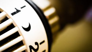 découvrez nos systèmes de chauffage innovants et écoénergétiques, conçus pour optimiser votre confort tout en réduisant vos factures d'énergie. trouvez la solution idéale pour chaque espace, qu'il s'agisse de chauffage à air, à eau ou de chaudières performantes.